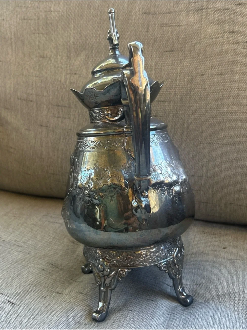 Antique 1896 Simpson Hall Miller & Co. Silver Treble Plate Coffee/Tea Pot 11.5”